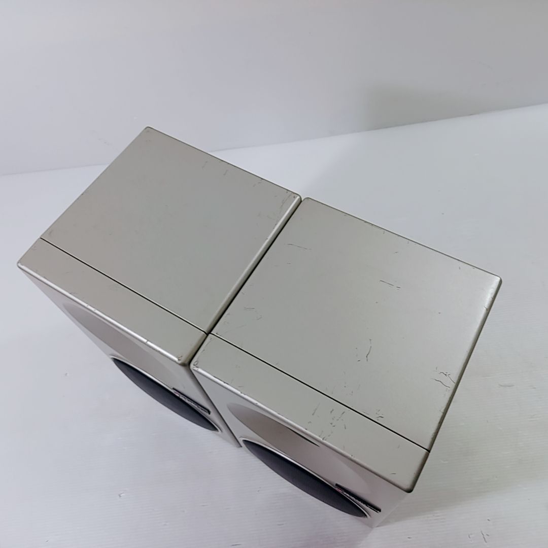 SB-F3