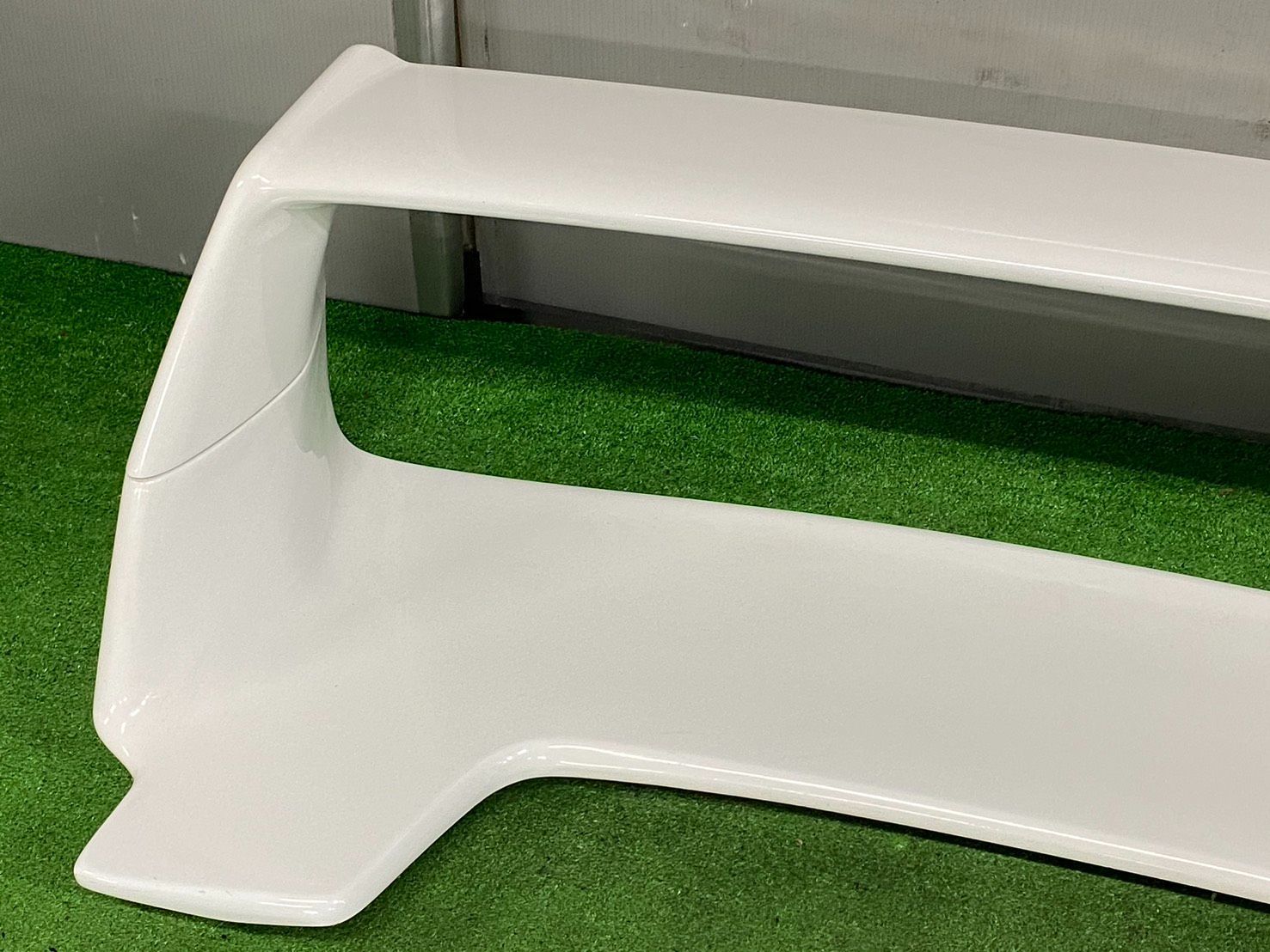 社外 リアウイング