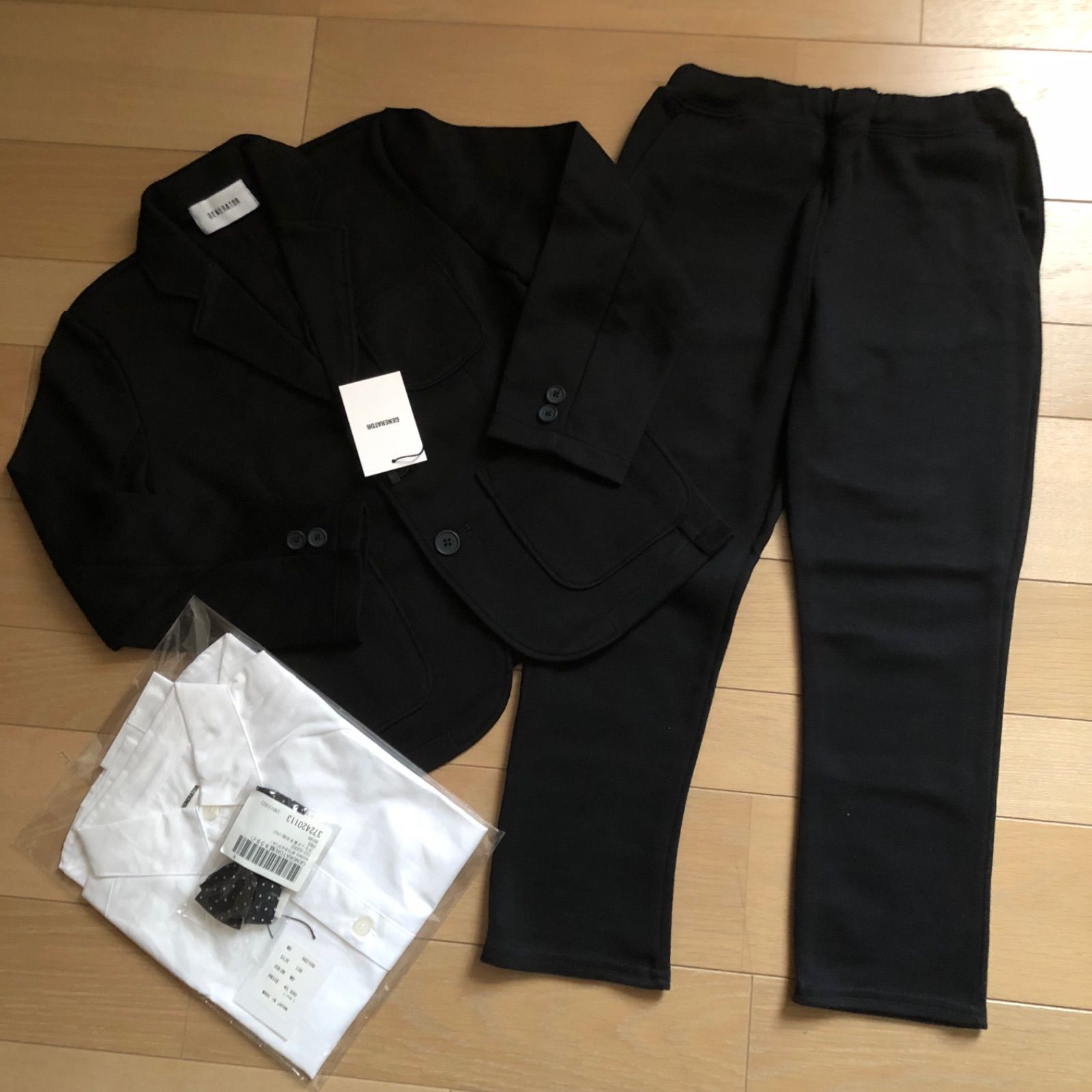 処分価格！新品！ジェネレーター スーツ 4点セット 130cm - メルカリ 