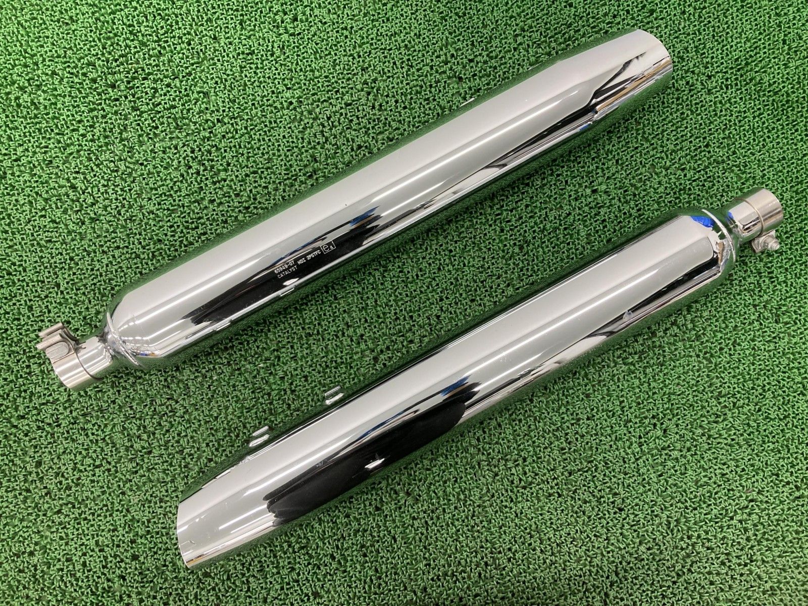 FLHRC1580 サイレンサーマフラー 左右 65748-07/65949-07 ハーレー 純正 バイク 部品 65748-07 65949-07 ロードキングクラシック ツーリング コケキズ無し 車検 Genuine 【】 55