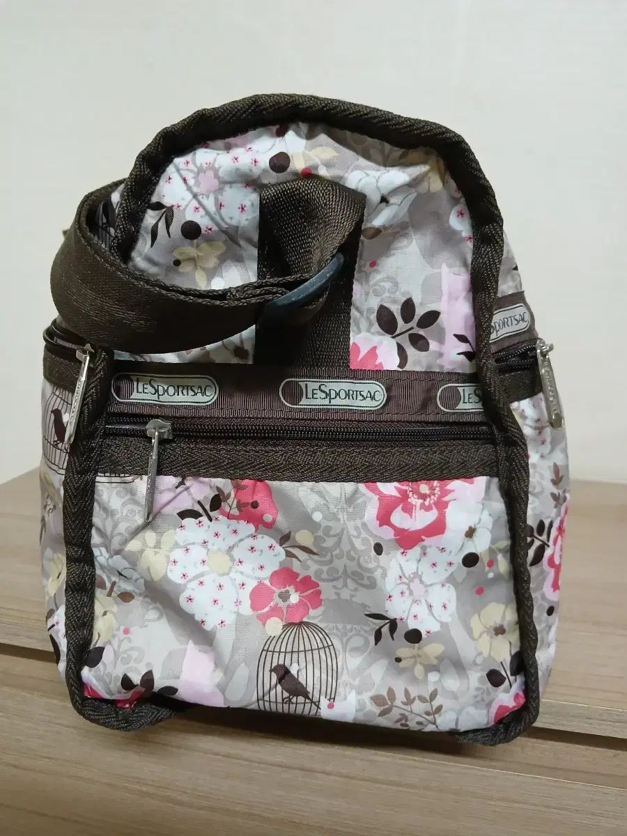 レディース LeSportsac レスポートサック ミディアム ウィークエンダー バッグ 旅行用かばん おむつバッグ ボストンバッグ