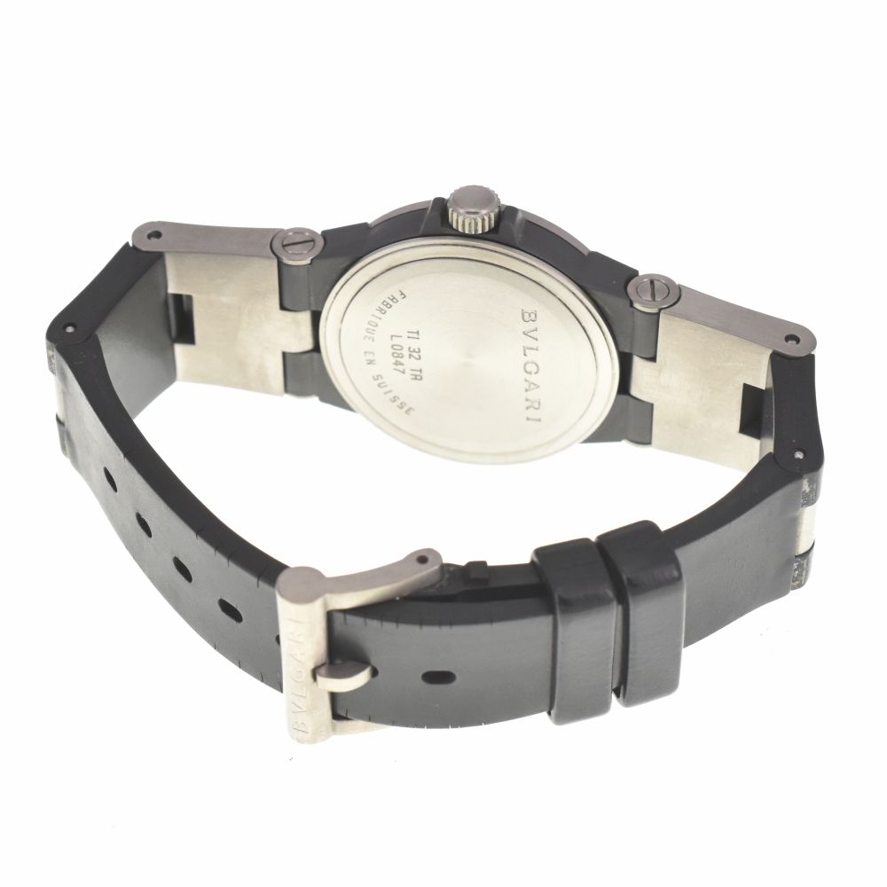 ブルガリ　BVLGARI TI 32 TA 腕時計　クォーツ　32 ブルガリBVLGARI TI 32 TA 腕時計クォーツ32