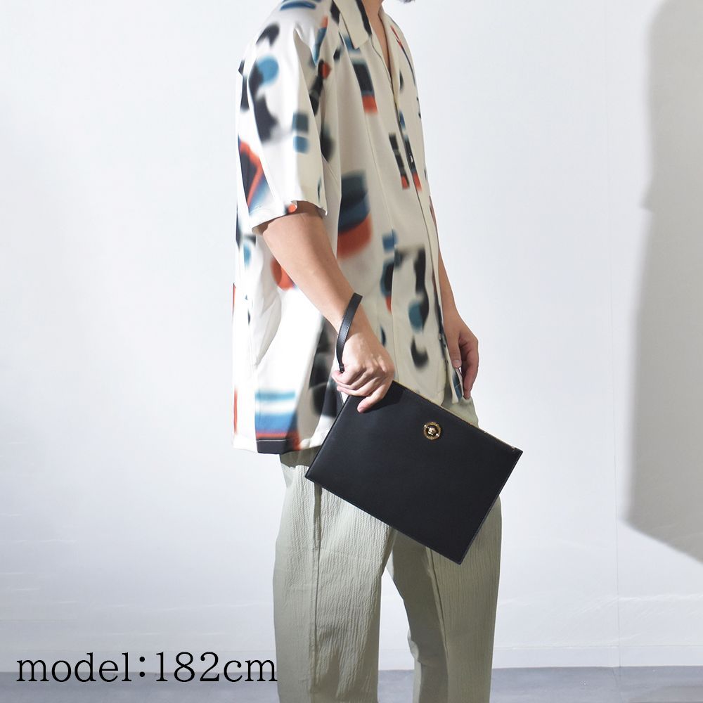 ★人気★VERSACE(ヴェルサーチ)メドゥーサ クラッチバッグ 楽天市場】ヴェルサーチ クラッチバッグ メデューサ ラージ 本革