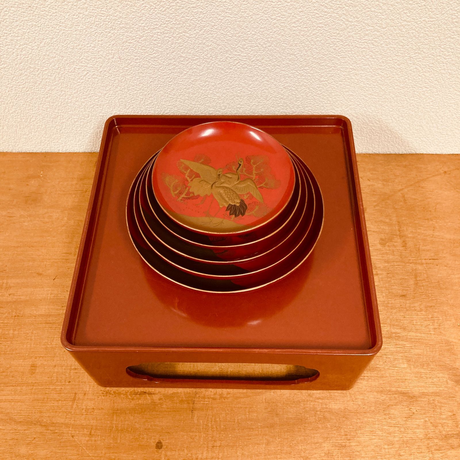 昭和レトロ、漆器の盃を置く台