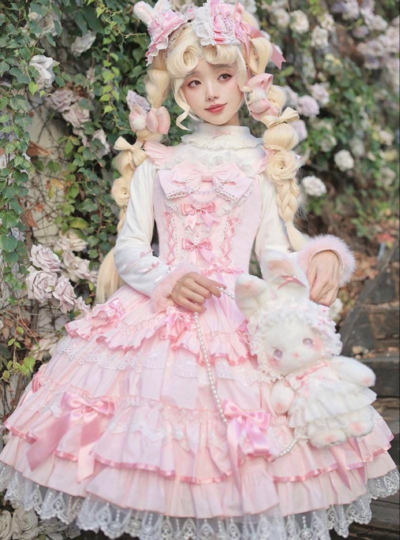 フリルたっぷりロリータワンピース??お出かけや女子会コーデに最適
