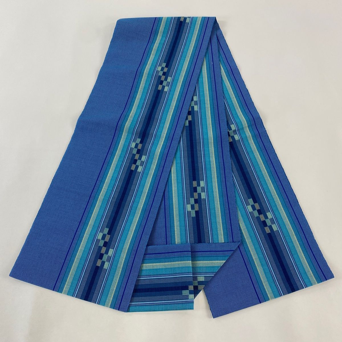 名古屋帯 八寸 松葉仕立て エキゾチック 幾何学 美品 名古屋帯 美品 名品 証紙 八寸名古屋帯 松葉仕立て 縞 幾何学