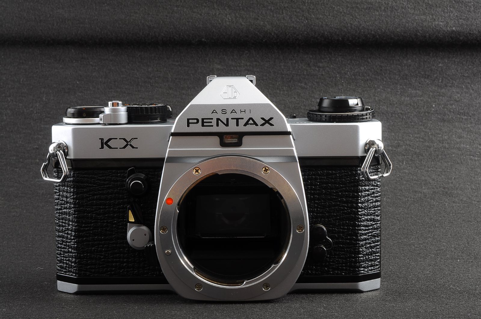 完動品◎ペンタックス KX ボディ フィルムカメラ #35 完動品◎ペンタックスKX ボディ ブラック フィルムカメラ ケース