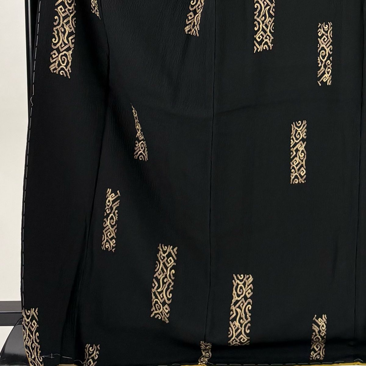 小紋 身丈171.5cm 裄丈67cm M 袷 幾何学模様 黒 正絹 名品
