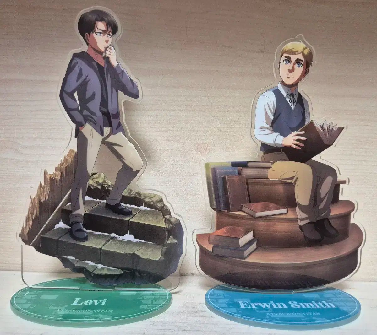 進撃の巨人 ブレイブオーダー ブレオダ エルヴィン・スミス アクリル