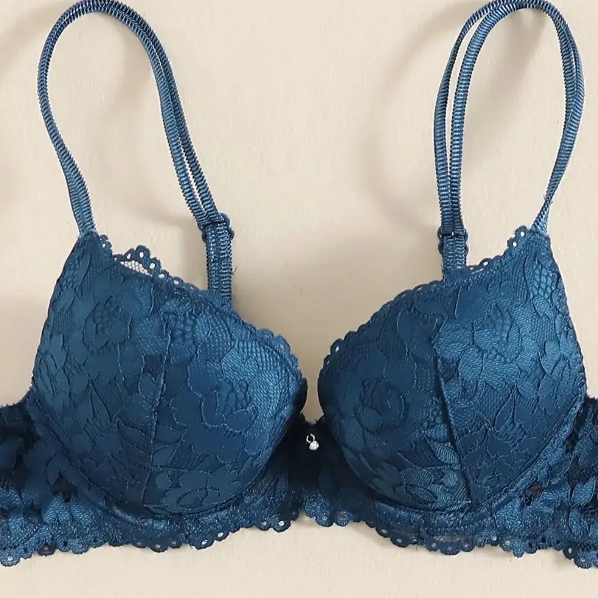 希少 ワコール サルート 店舗限定 愛人 プレステージ ブラ