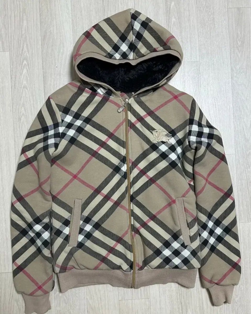 バーバリー チェック ファー フード ジップアップ