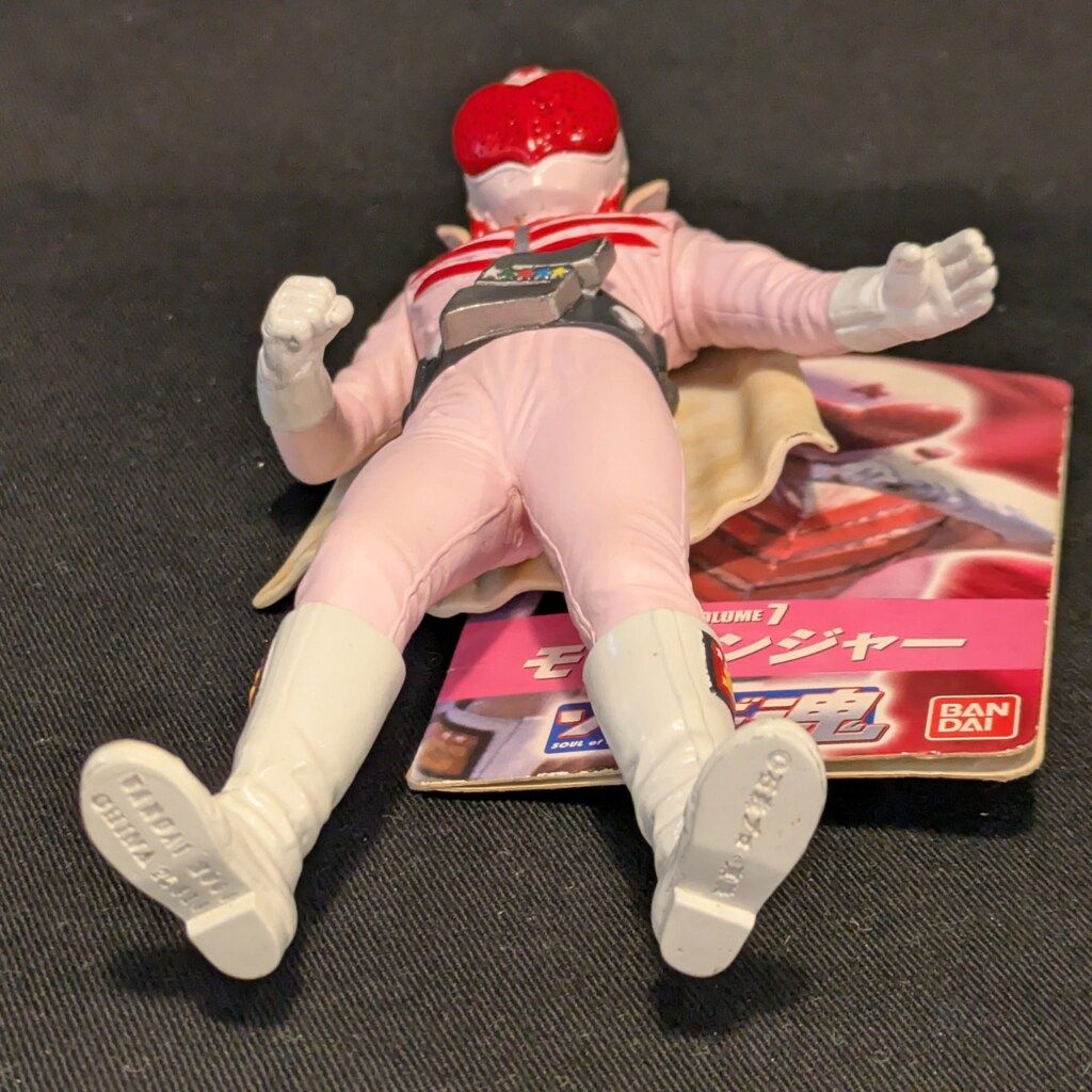 s*e様 旧バンダイ 面替えソフビ モモレンジャー 当時物 s*e