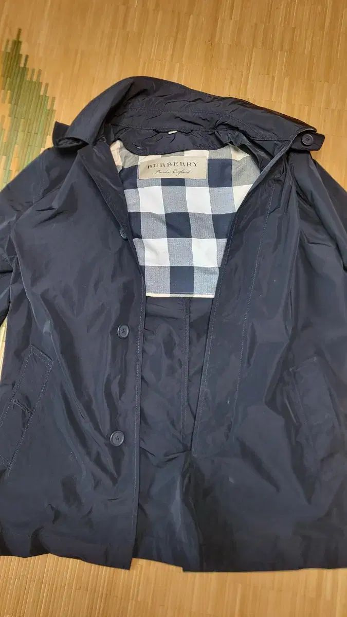 BURBERRY バーバリー トレンチコート 売ってます 26 1万ウォン