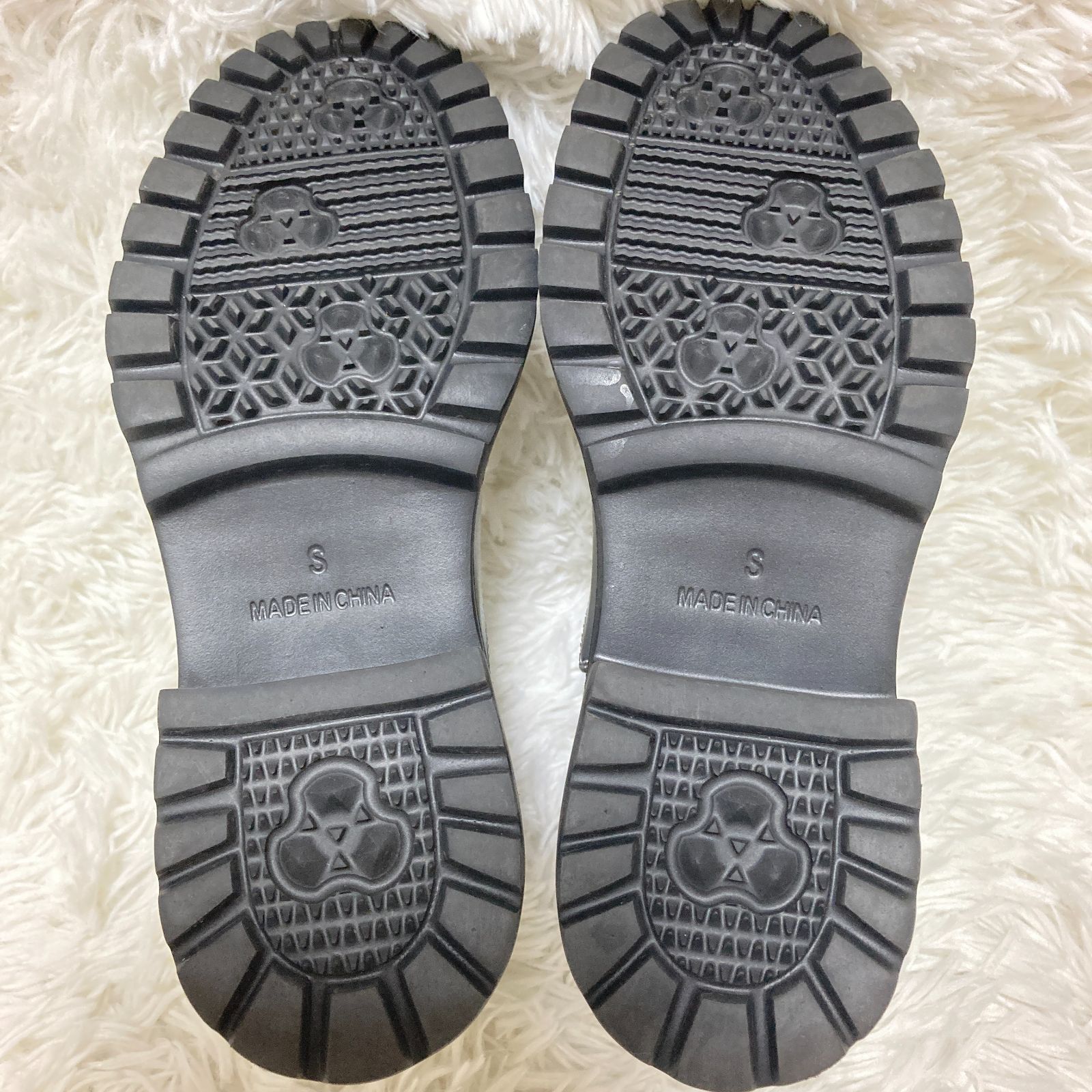 ニコアンド niko and ブーツ シルバー 厚底 サイドゴア - メルカリ