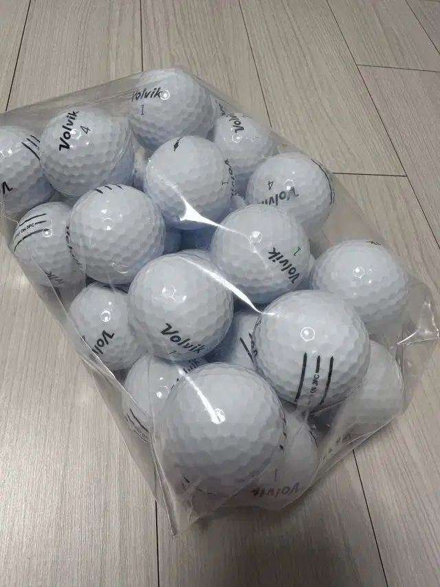 Volvik ボルビック A グレード ホワイト 50 犬