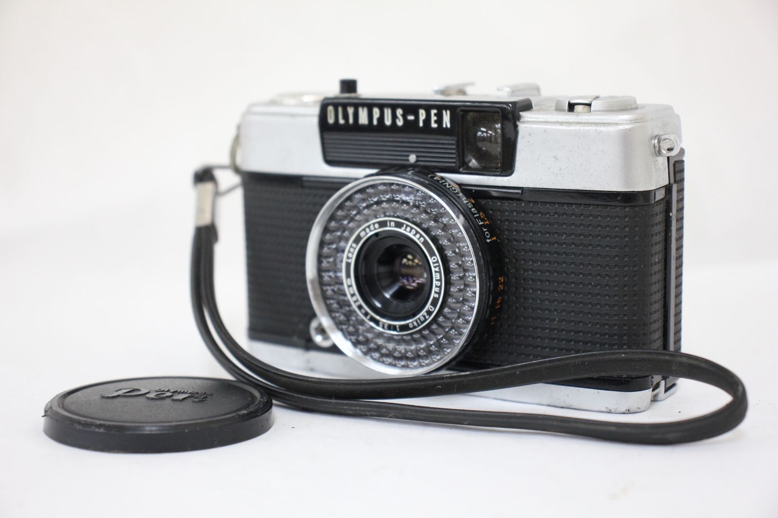 返品保証 オリンパス Olympus-PEN EE-3 D.Zuiko 28mm F3.5 カメラ e2841