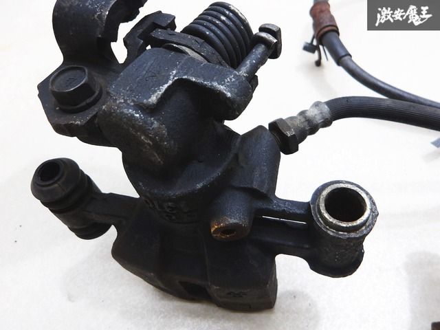新品 リア ブレーキ 左右 AE86 トレノ レビン キャリパー セット Amazon.co.jp: リア ブレーキ 左右 AE86 トレノ レビン