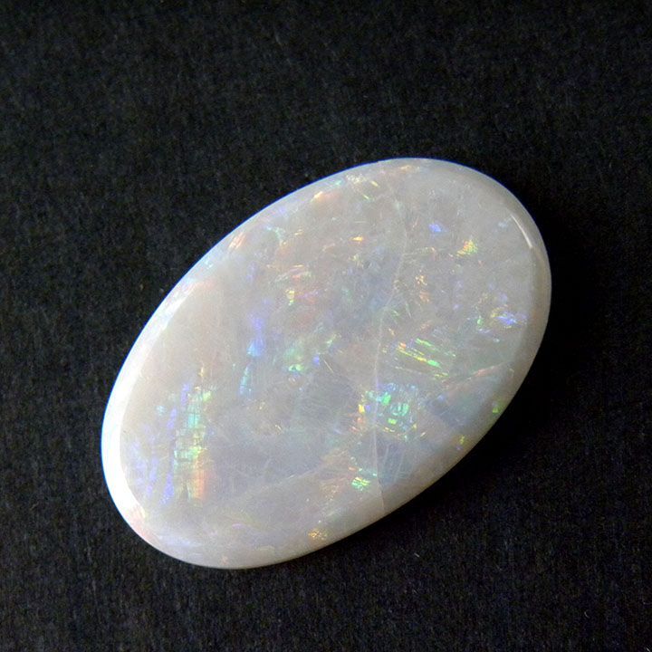 ホワイトオパール 8.107ct