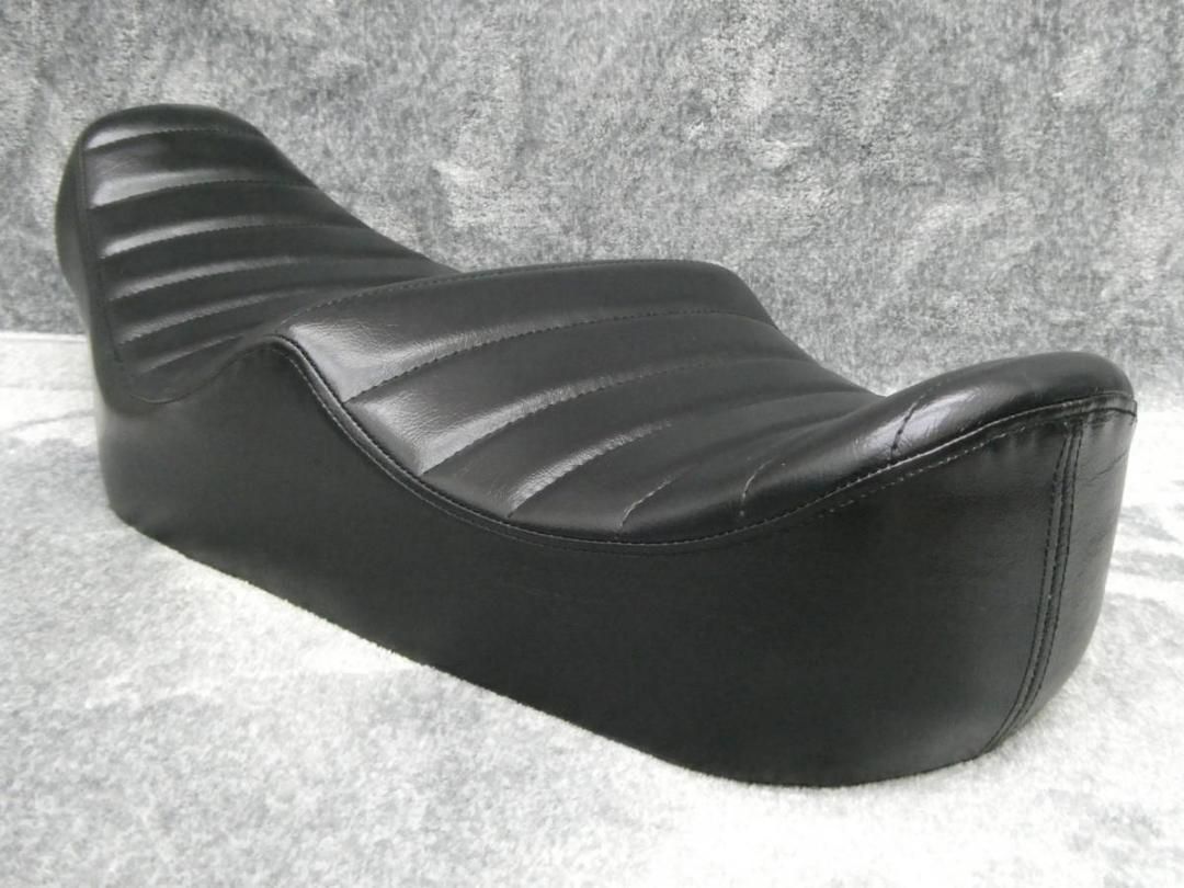 W650 シート 黒皮 / W400 あんこ抜き タックロール - メルカリ