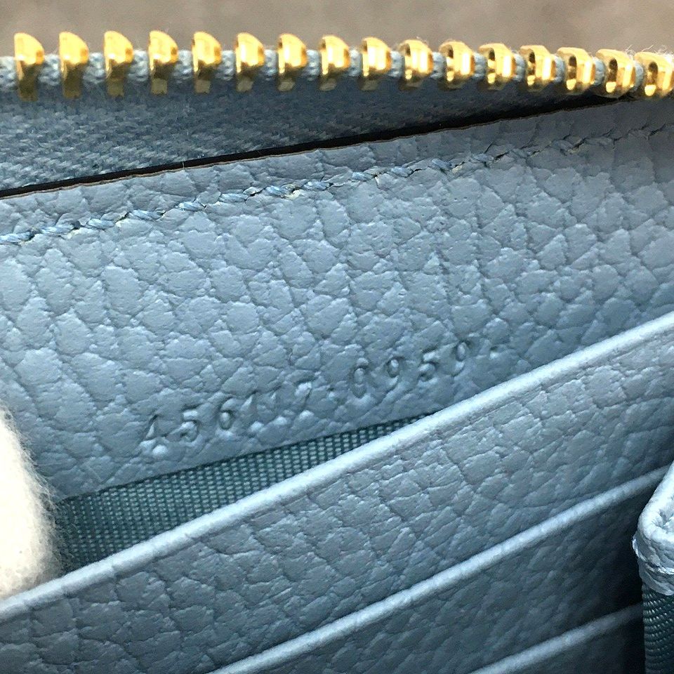 送料込み！ 未使用品 GUCCI ジップウォレット 456117 箱付き 142