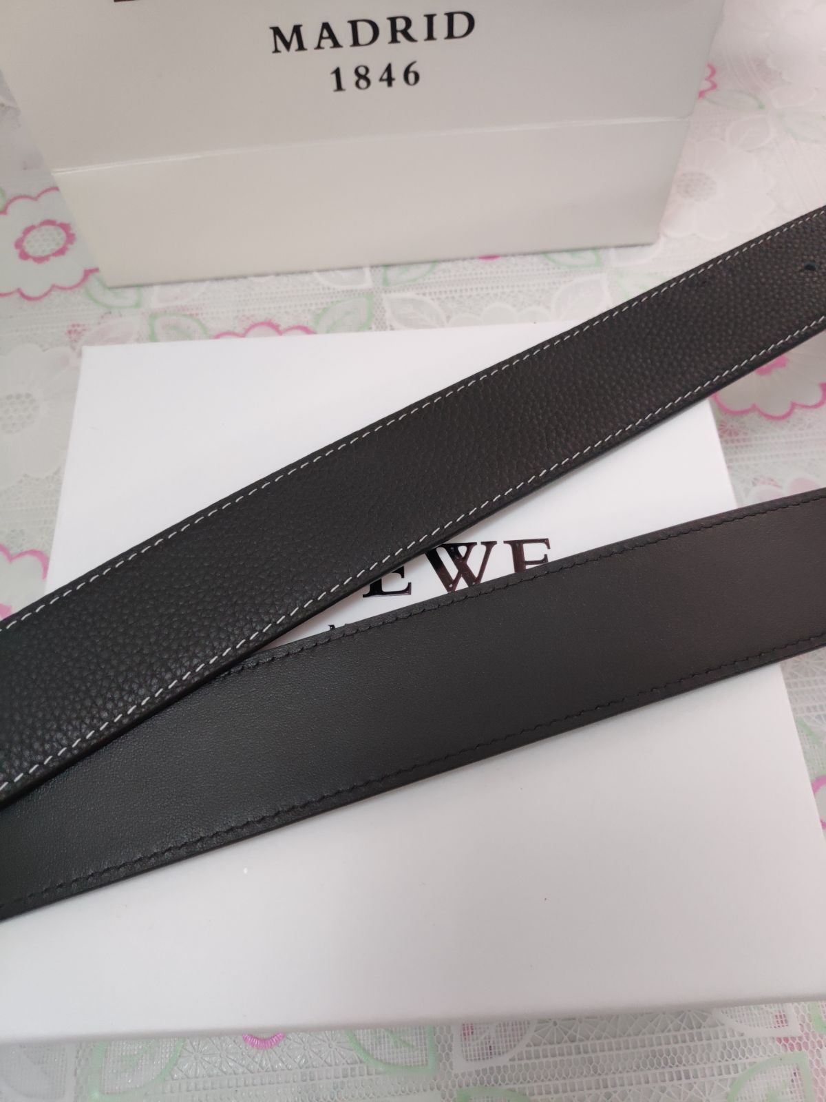 超人気✨LOEWE/ロエベ レザーベルト シルバーロゴ アナグラム