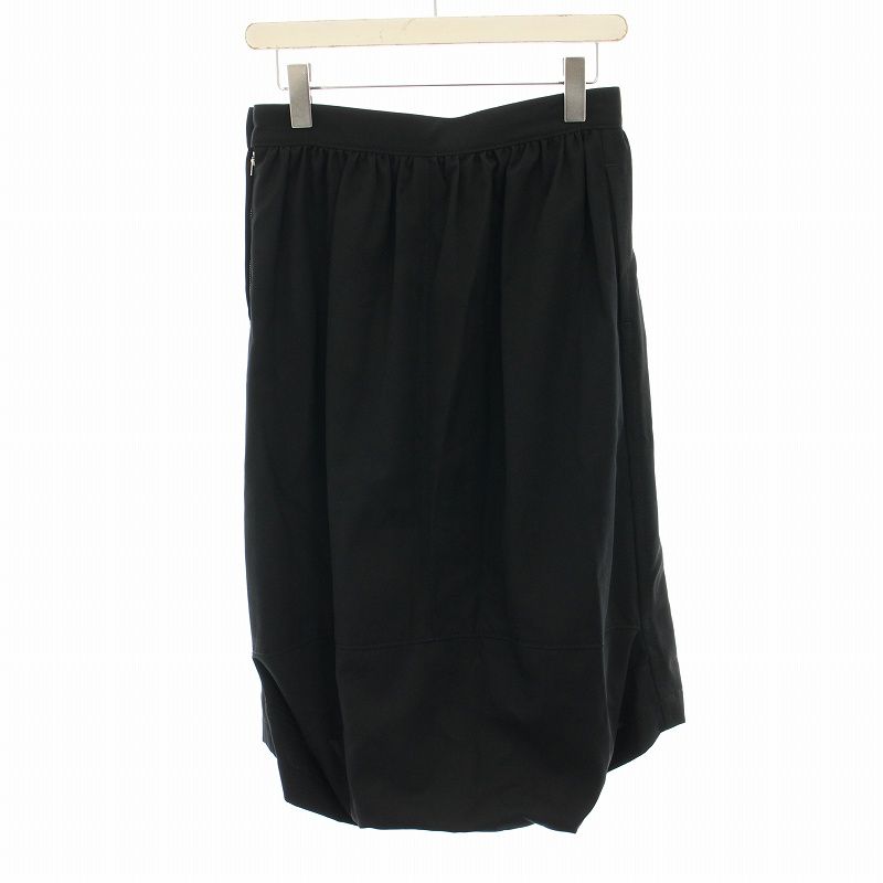 des GARCONS