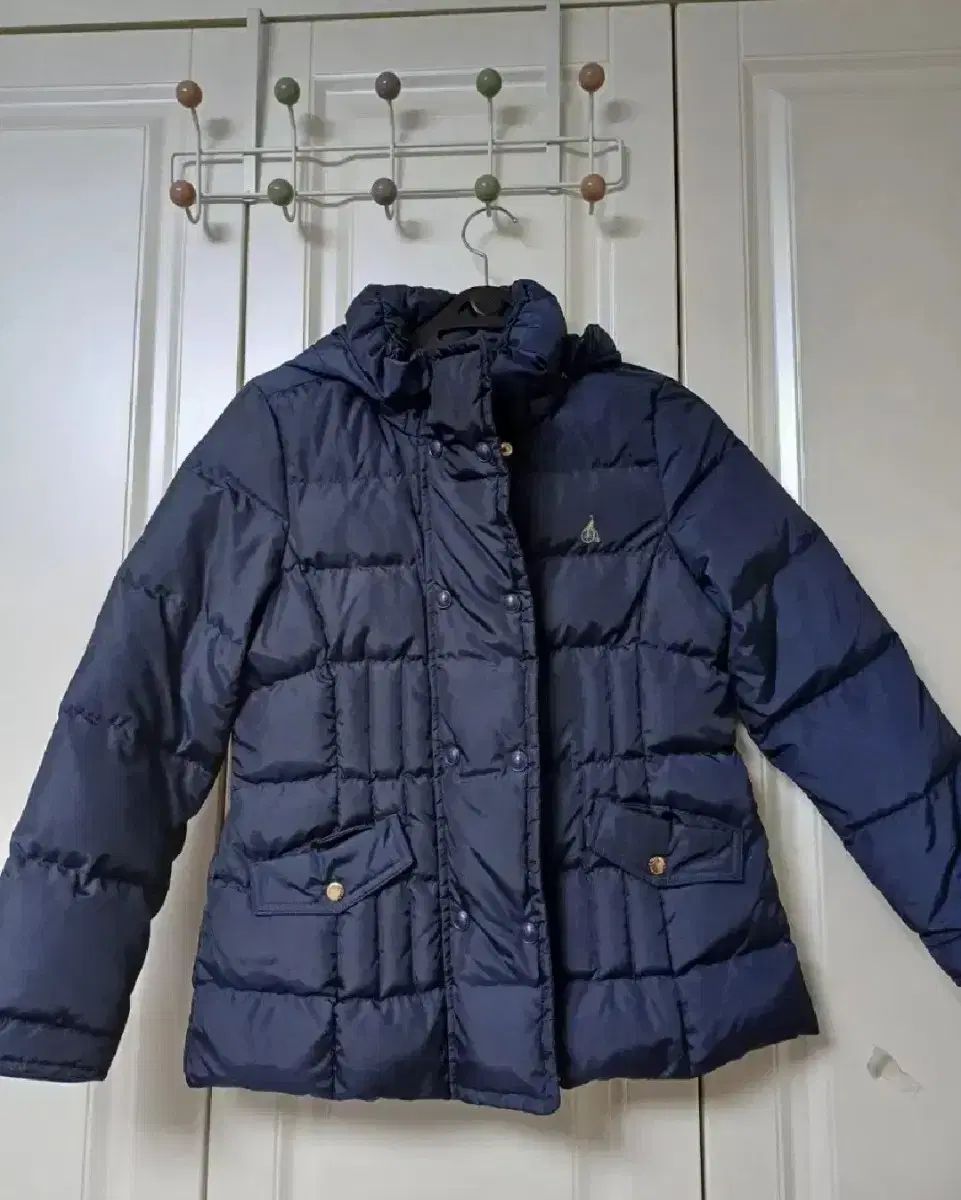 女の子児童 ビーンポールグースダウン ガチョウファー軽量 ハーフダウン 145サイズ