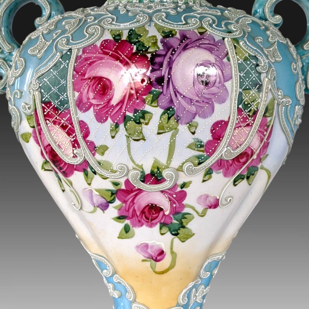 オールドニッポン アールヌーボー 花紋 一陳盛り 花瓶 明治期 里帰り オールドニッポン アールヌーボー 花紋 一陳盛り 花瓶 明治期