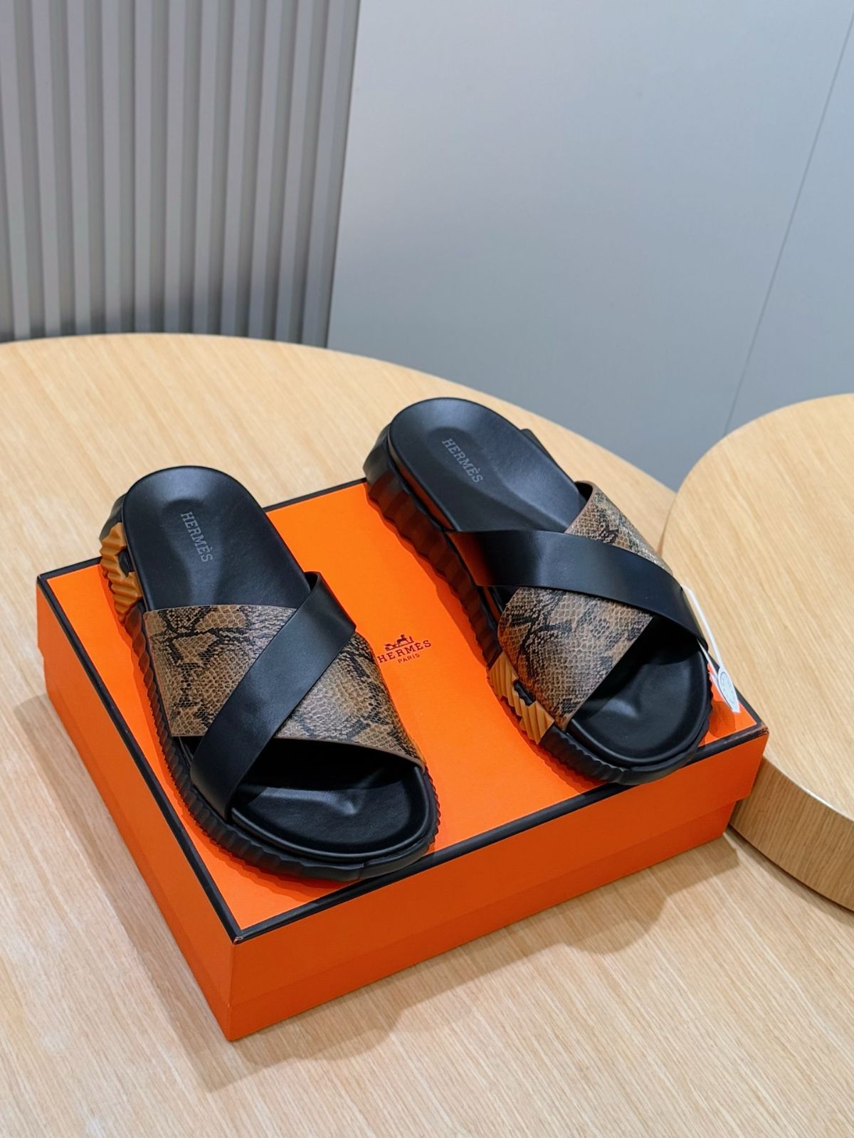 HERMES エルメス メンズ サンダル スリッパ09-3 - メルカリ
