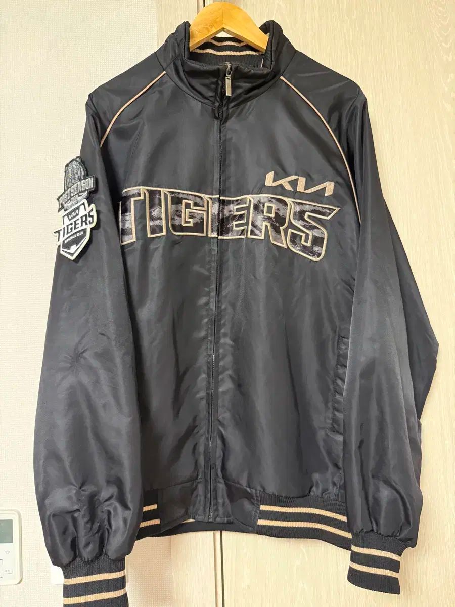 KIAタイガース キア タイガース 起亜タイガース ジャケット 110