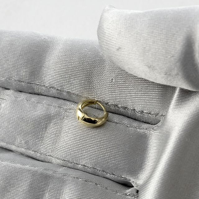 ピアス