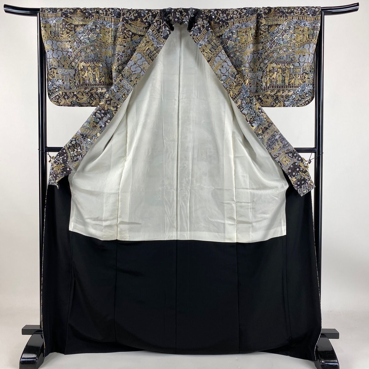 極美品　正絹　小紋　エビ柄　黒　着丈165 小紋 身丈166cm 裄丈65cm M 袷 小糸敏 やまと 落款 幾何学模様