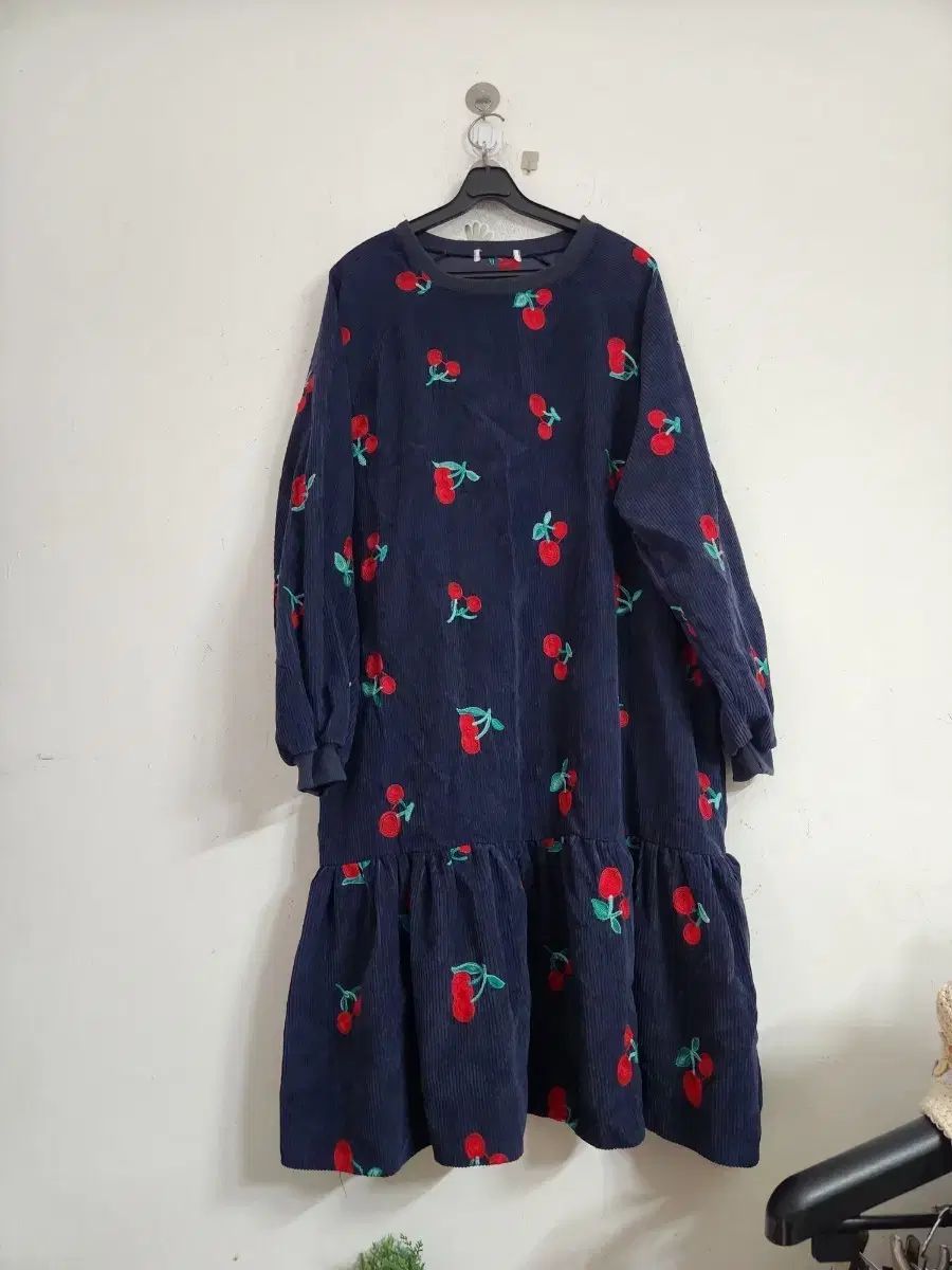 チェリーコーデュロイ ロング ONE PIECE ネイビー