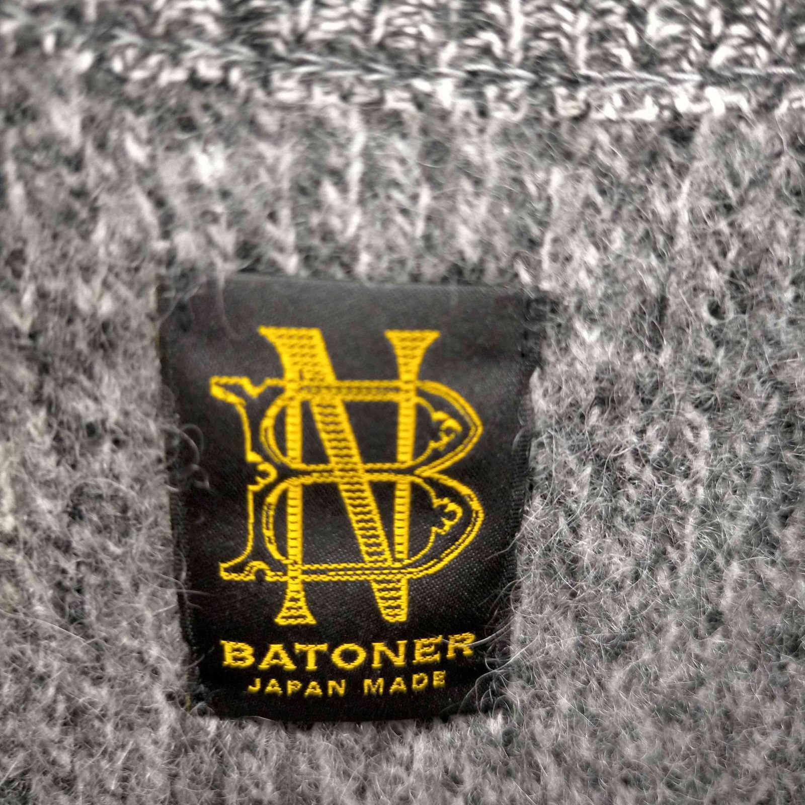 バトナー BATONER ASHMERE-FOX CREW NECK カシミヤフォックス クルー