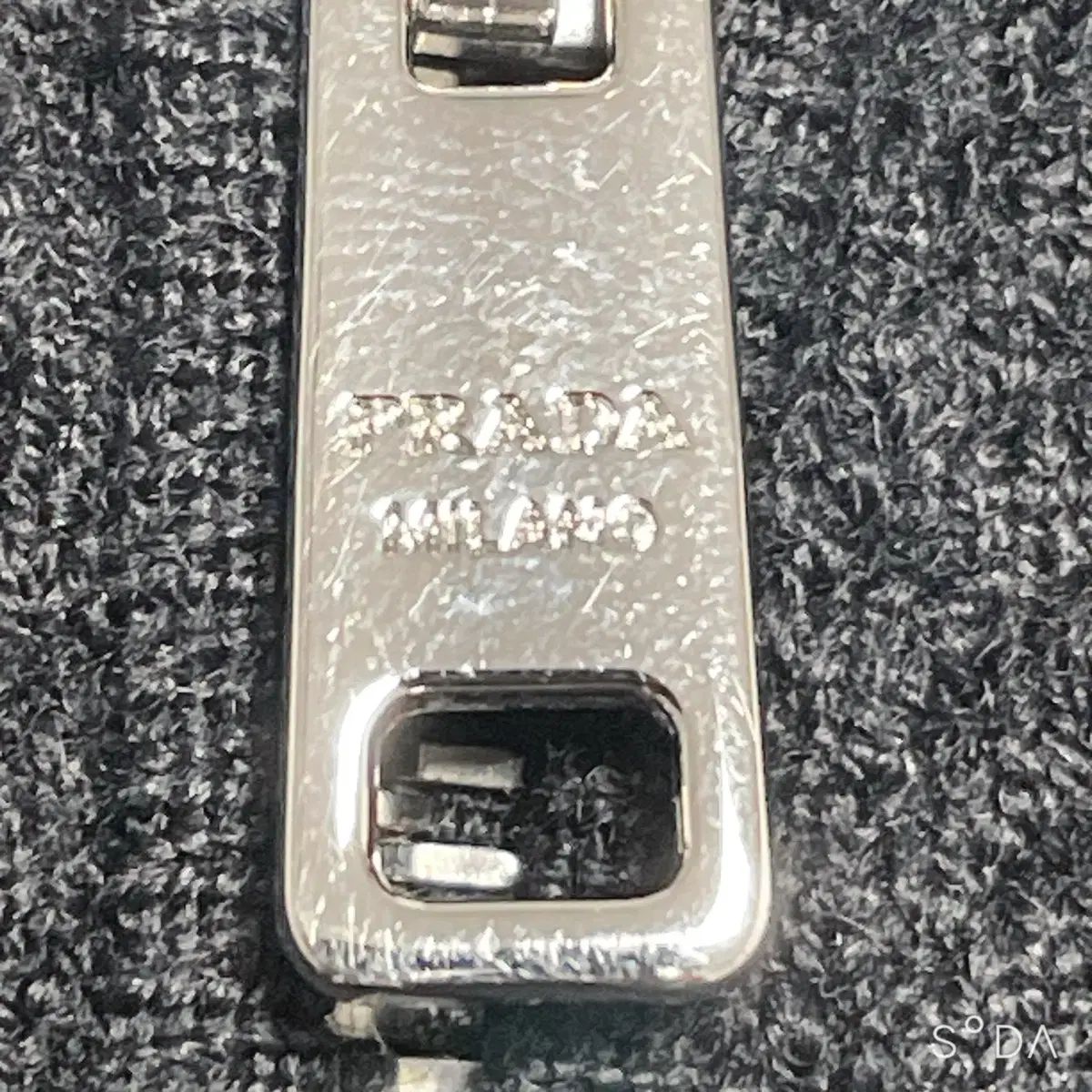 エンボス ブルゾン