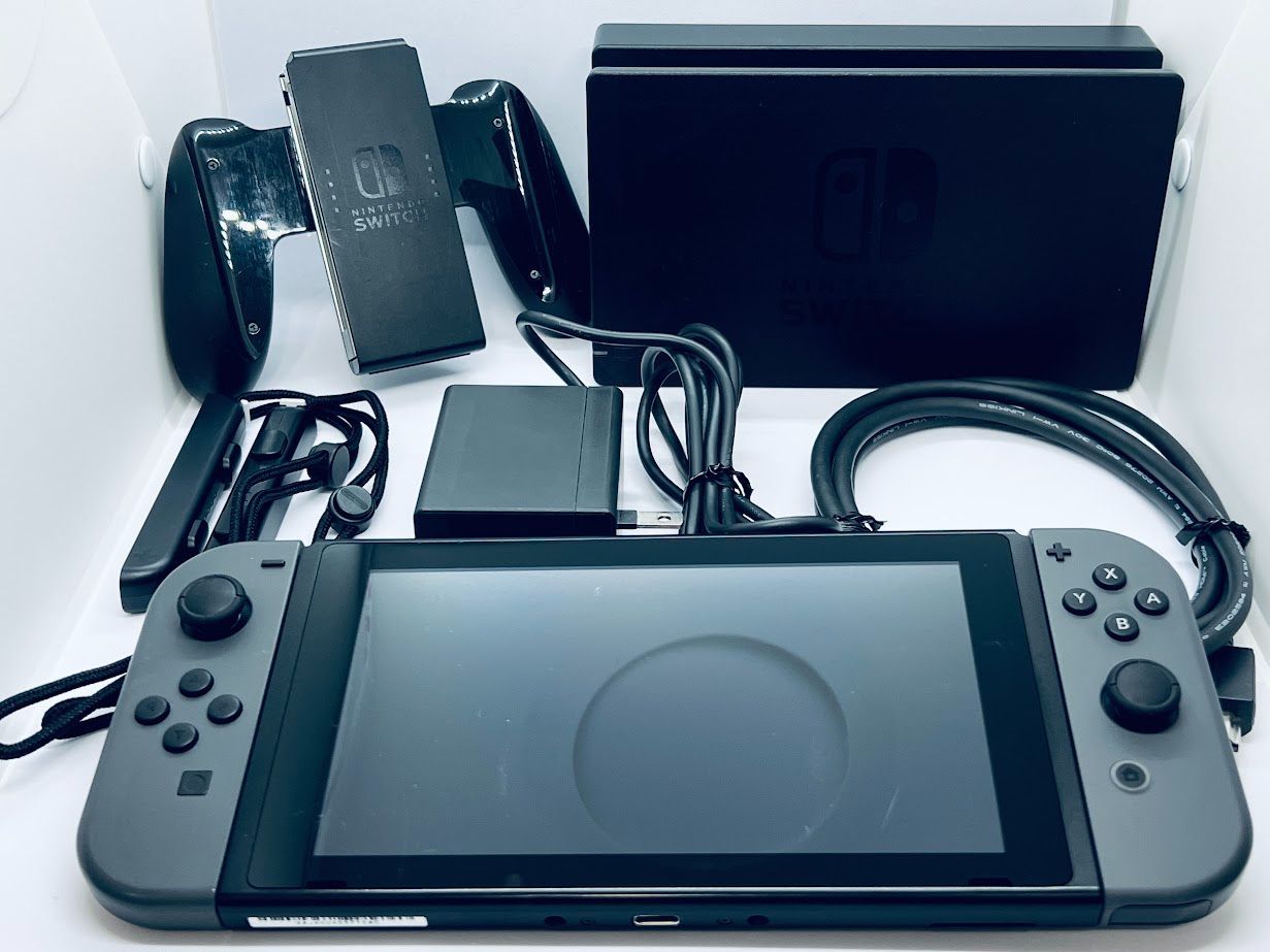 Nintendo Switch グレー 本体  未対策機　ほぼ新品レアおまけ付き