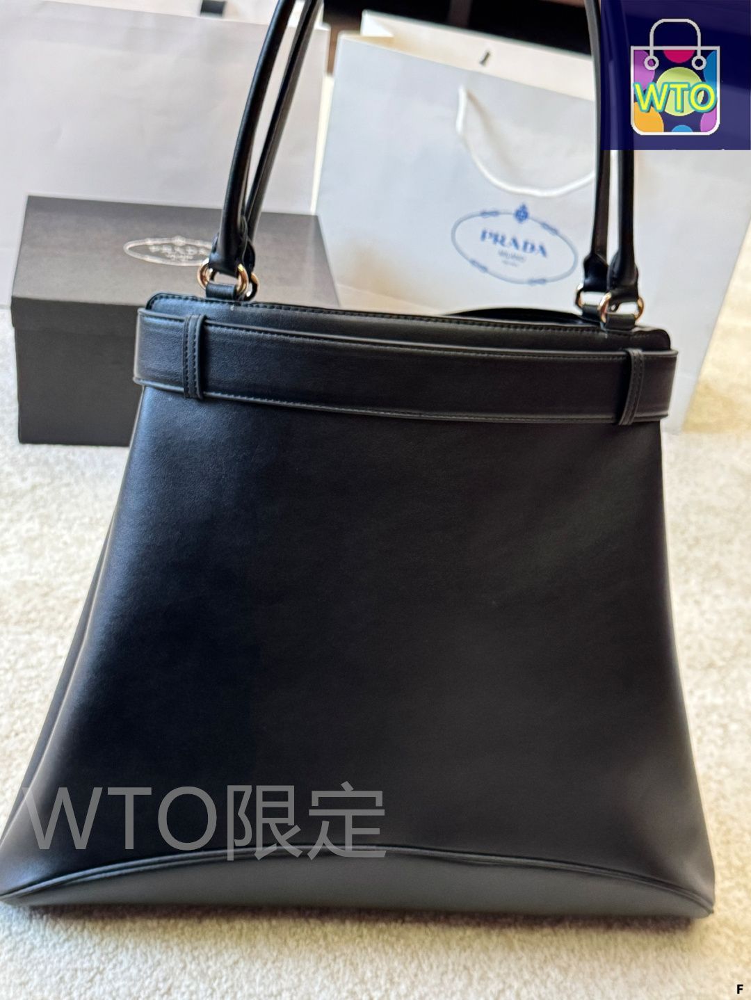 今日特価】Prada 25 ショーコレクション ショルダーバッグ 45