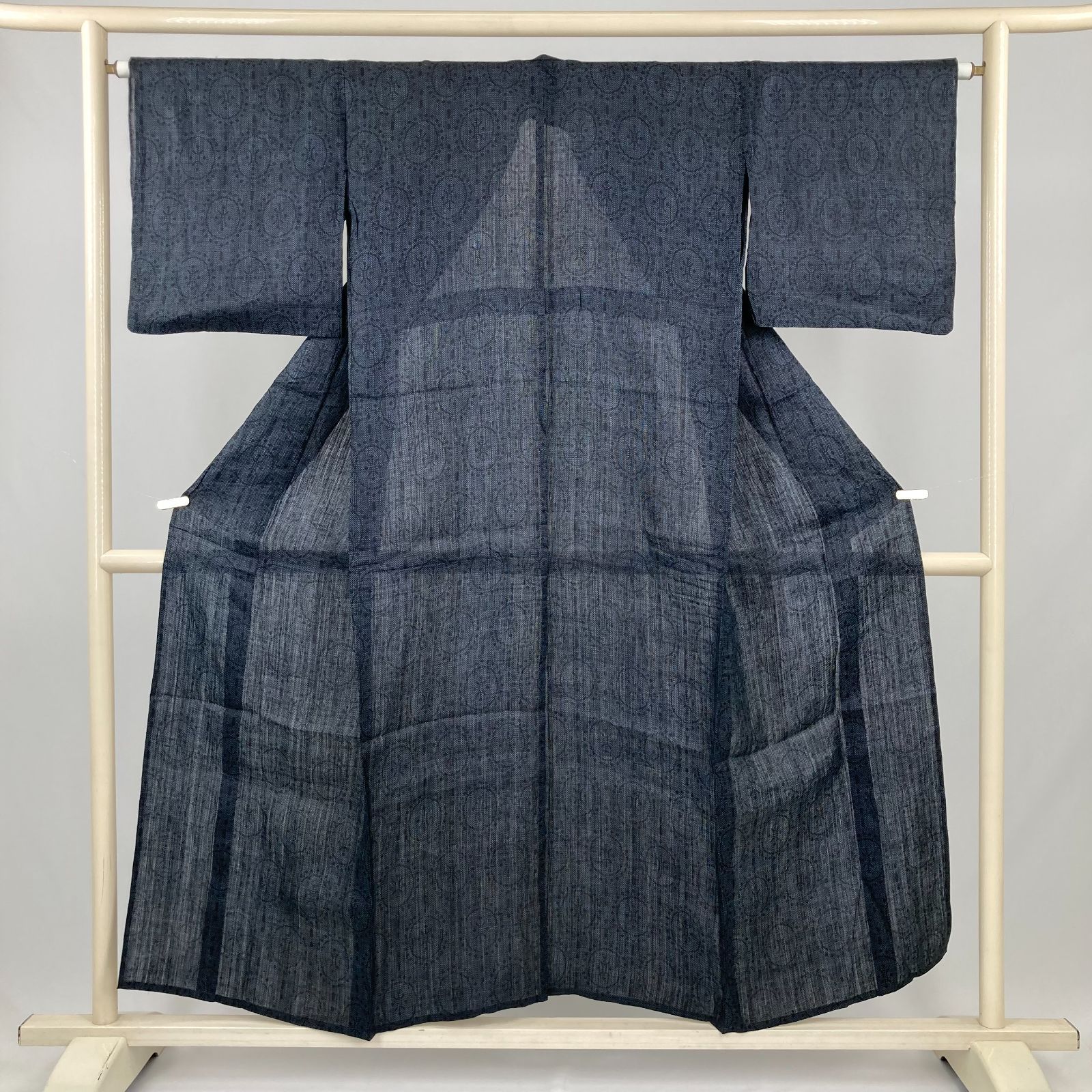 たんす屋 着物 リユース着物 上布 紺 カジュアル 海松 夏 麻 未洗い 身丈 147.5cm 裄丈 65cm MS5766