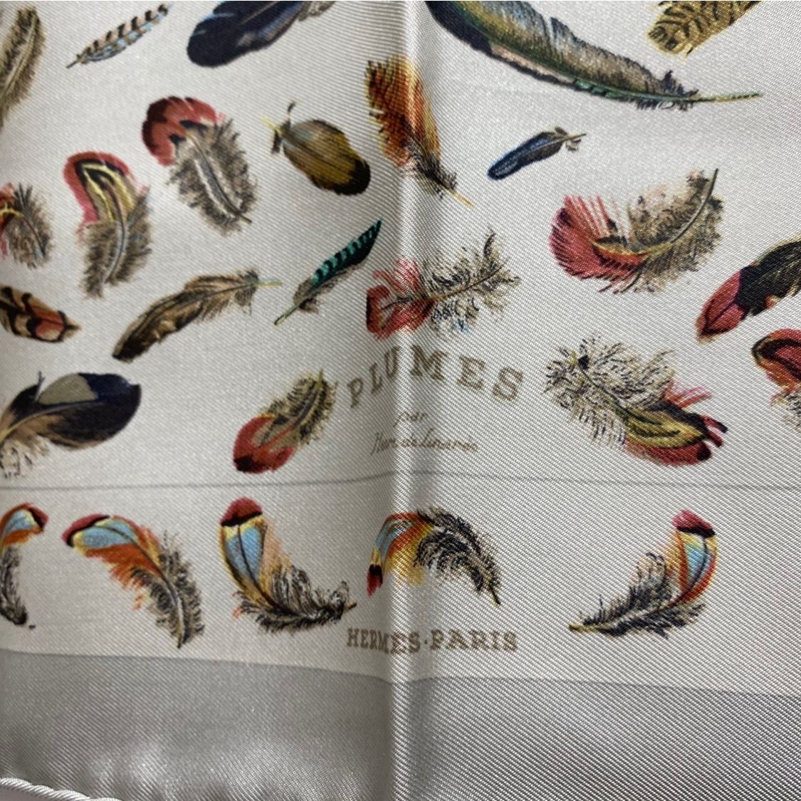 エルメスス カレ45 LES PLUMES シルクスカーフ プリュム 羽根
