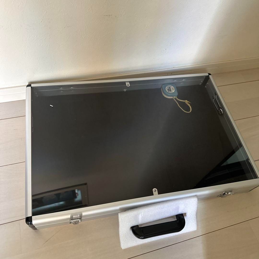 アクリル展示ディスプレイハードケース 合金アルミアタッシュケース 高透明アクリル アクリル展示ディスプレイハードケース 合金アルミアタッシュケース 高