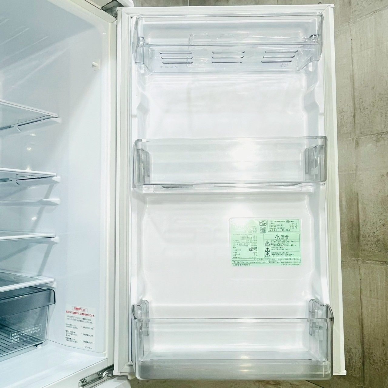 ♦️MITSUBISHI a3973 2ドア冷蔵庫 168L 2023年製 8.5♦️ - メルカリ