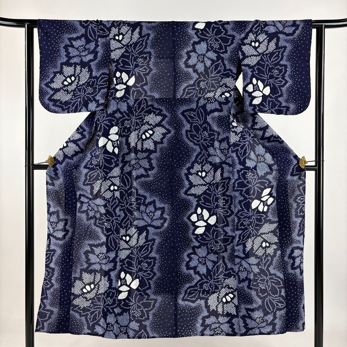 浴衣 身丈146cm 裄丈62cm S 絞り浴衣 牡丹 紺色 綿 名品