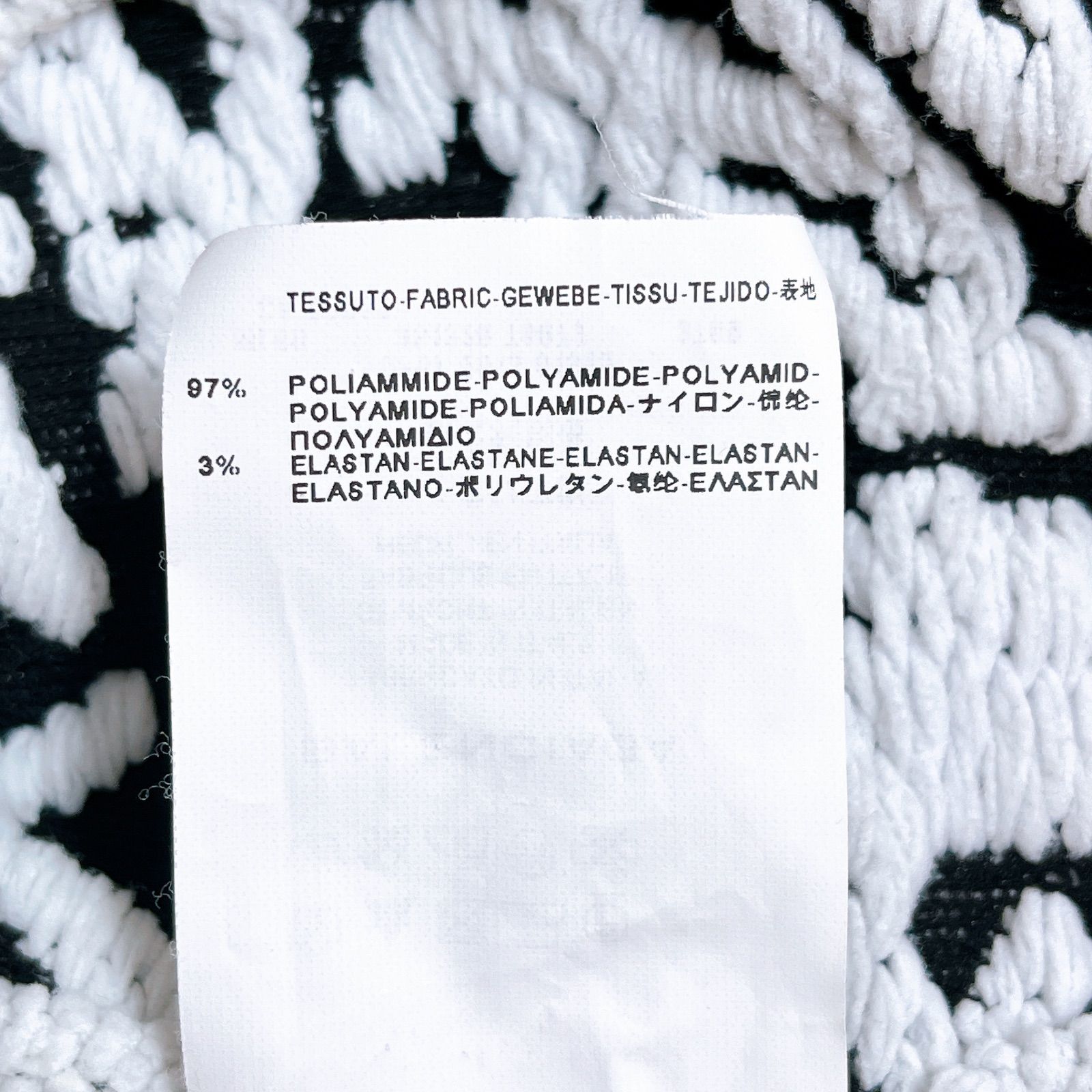 クルーネック イタリア製