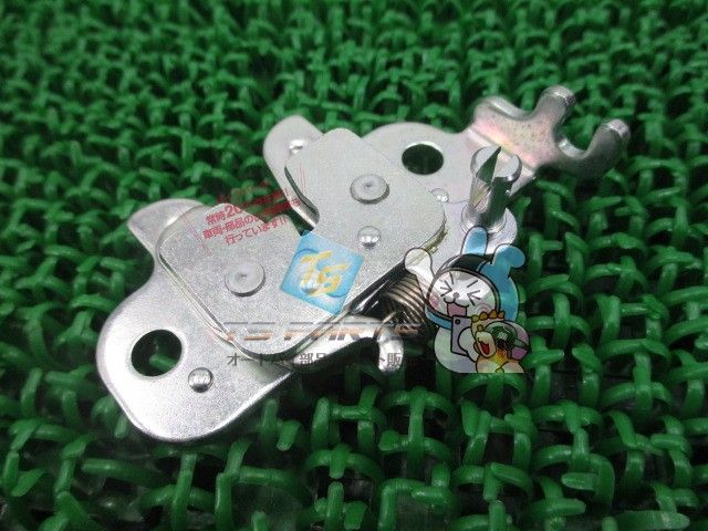 アドレスV50 シートロック 在庫有 即納 スズキ 純正 新品 バイク 部品 レッツ4 車検 Genuine アドレスV100 スカイウェイブ400 50