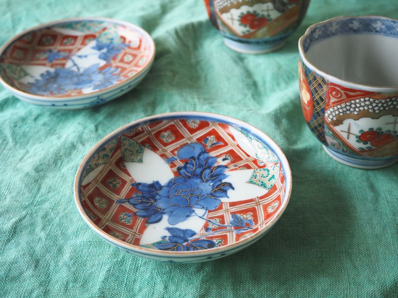 大聖寺伊万里 色絵金彩 小皿 2客セット｜染錦 花格子文 古道具を