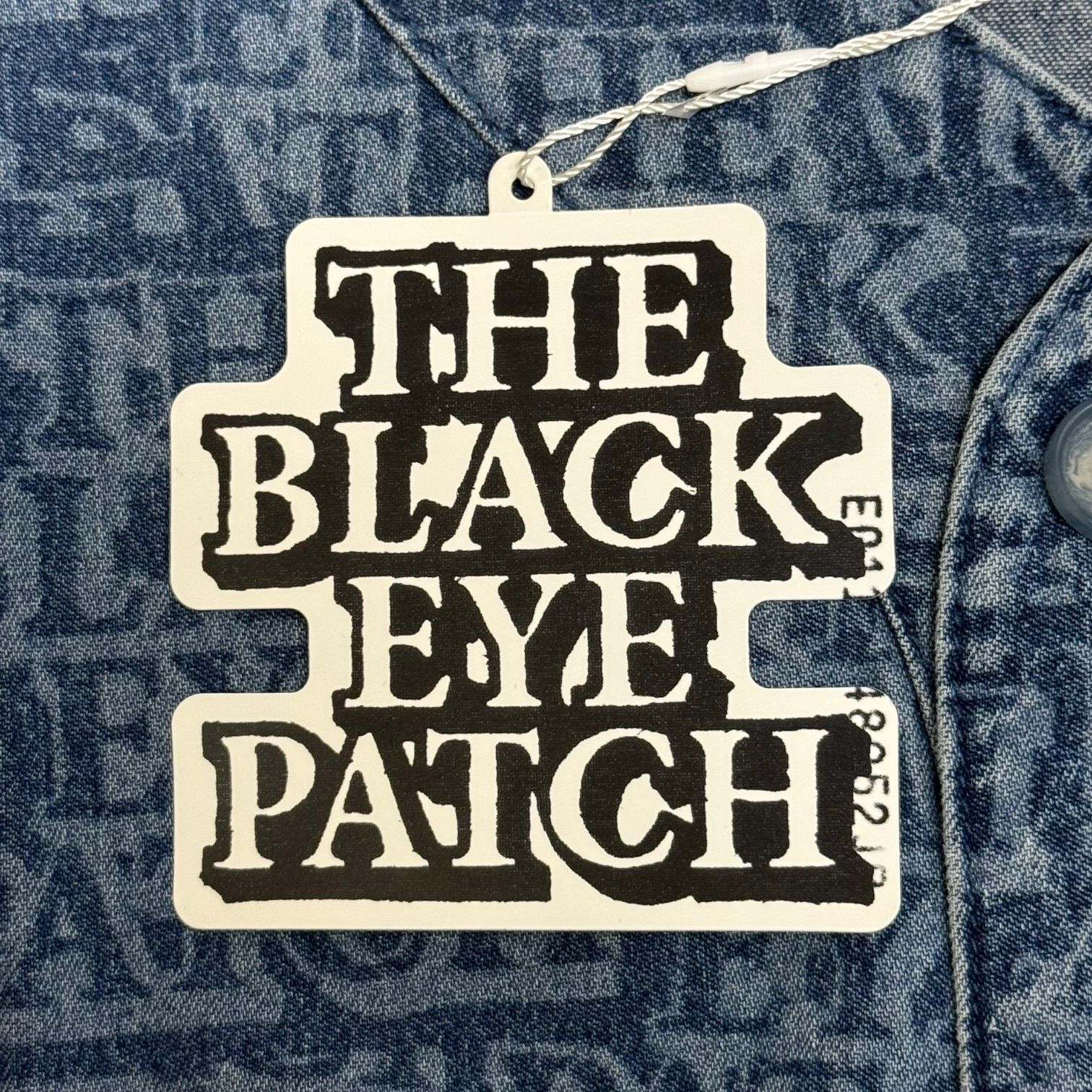 BLACK EYE PATCH THE SHORT SLEEVE T-SHIRT MENS M