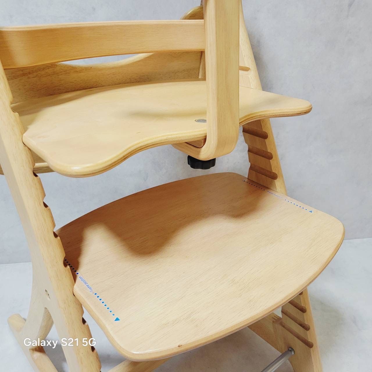 子供用椅子 成長に合わせて調整可