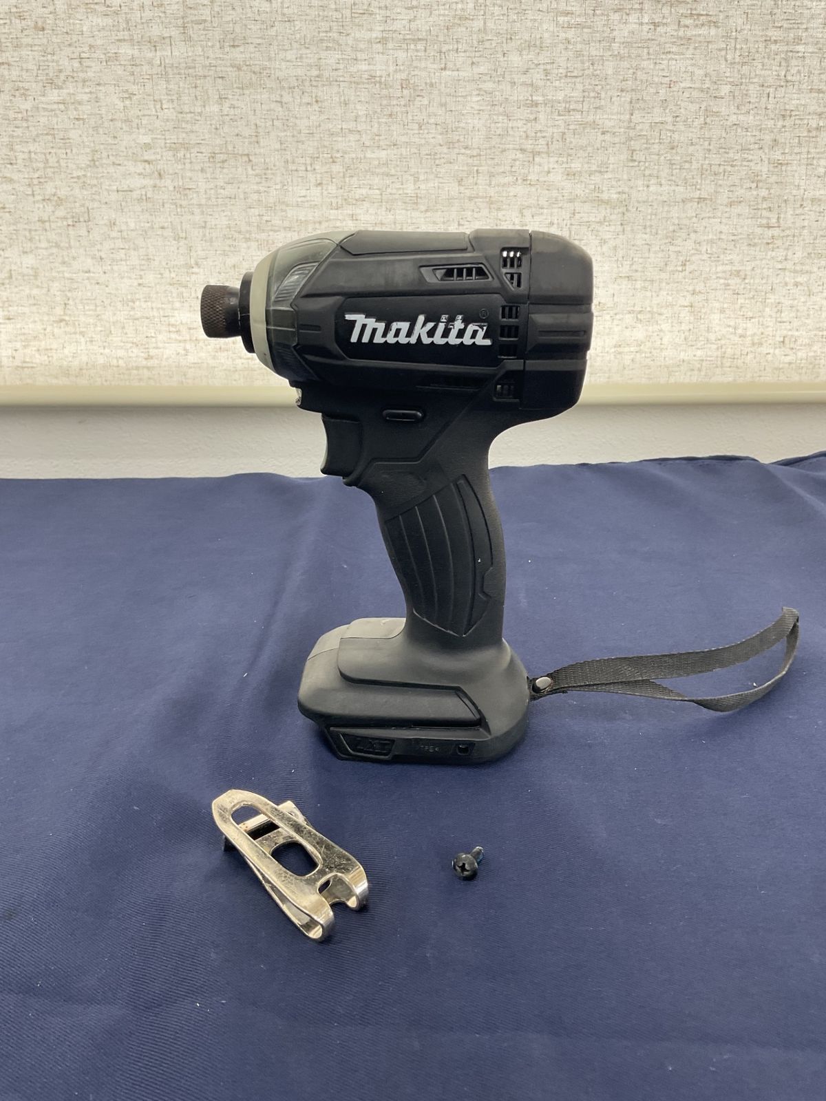 マキタ makita コードレスインパクトドライバー TD138DZB 八尾店
