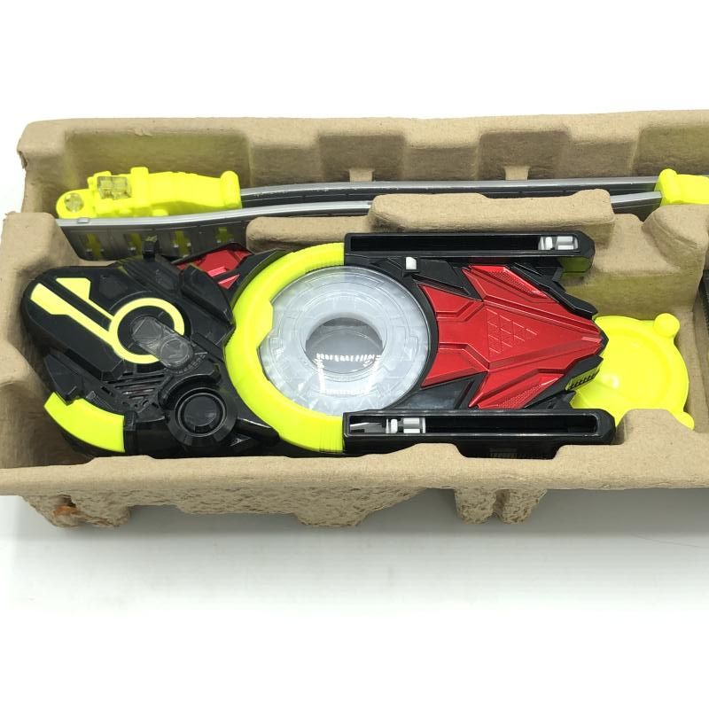 BANDAI - 飛電ゼロワンドライバー Amazon.co.jp: [バンダイ] SUPER BEST 変身ベルト DX飛電