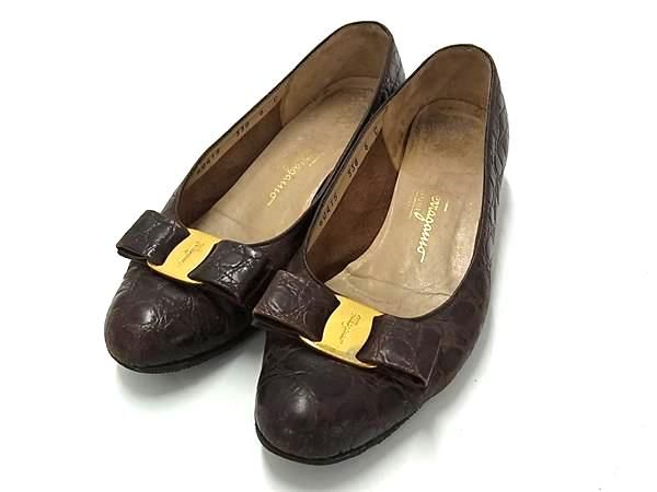 Salvatore Ferragamo フェラガモ ヴァラリボン クロコダイル型